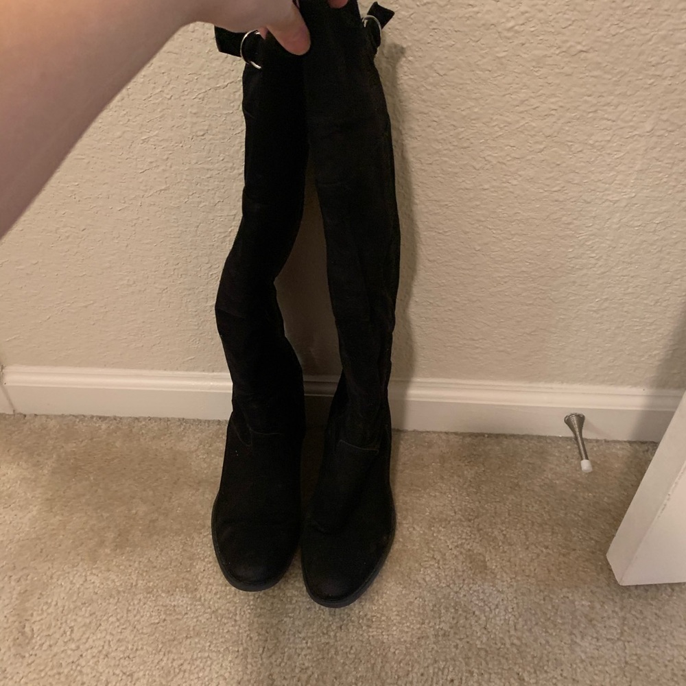 Black Quipid OTK boots